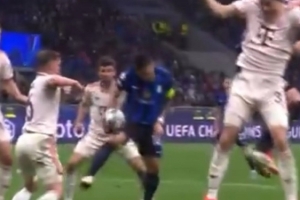 九游娱乐-德国裁判谈劳塔罗进球前手球：显然进球理应无效，这太疯狂了